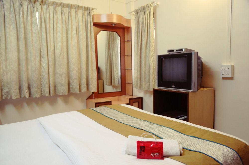 Oyo 946 Royce Studio Apartments Pune Exterior photo